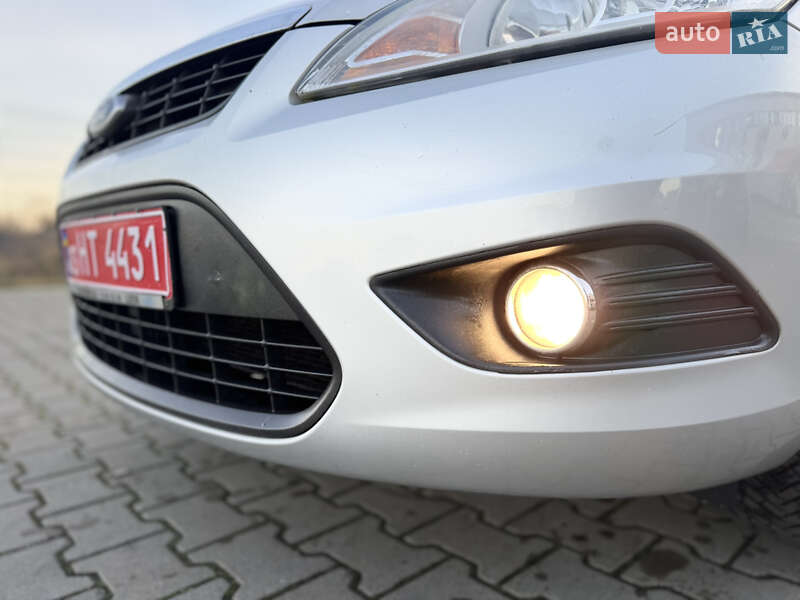 Универсал Ford Focus 2008 в Нововолынске