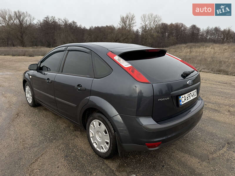 Хэтчбек Ford Focus 2005 в Кропивницком