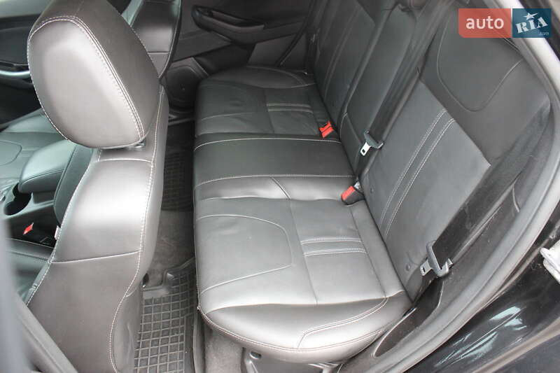 Хэтчбек Ford Focus 2014 в Киеве