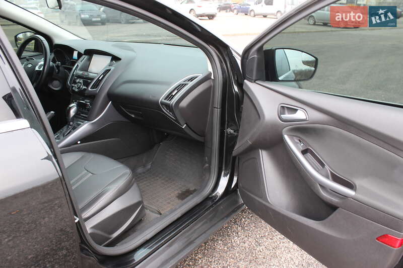 Хэтчбек Ford Focus 2014 в Киеве