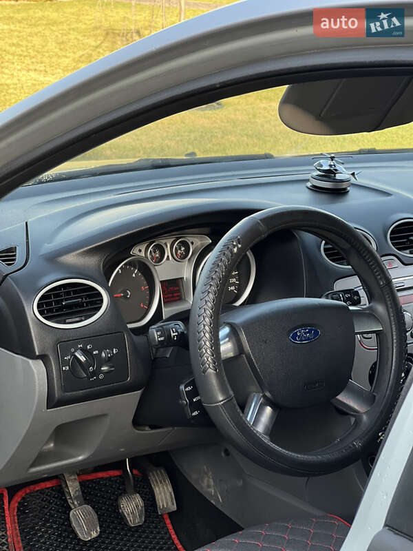 Универсал Ford Focus 2008 в Жовкве