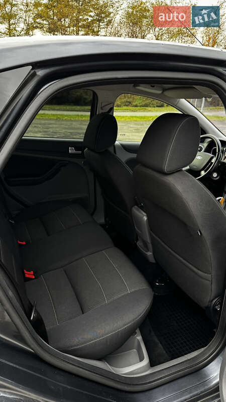 Хэтчбек Ford Focus 2010 в Львове