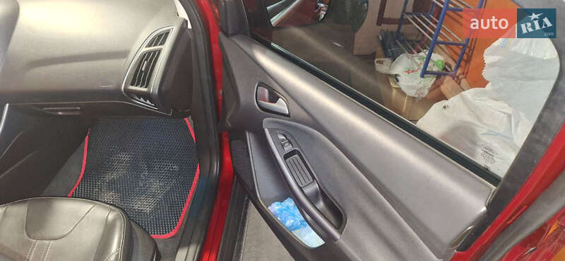 Седан Ford Focus 2013 в Терновке