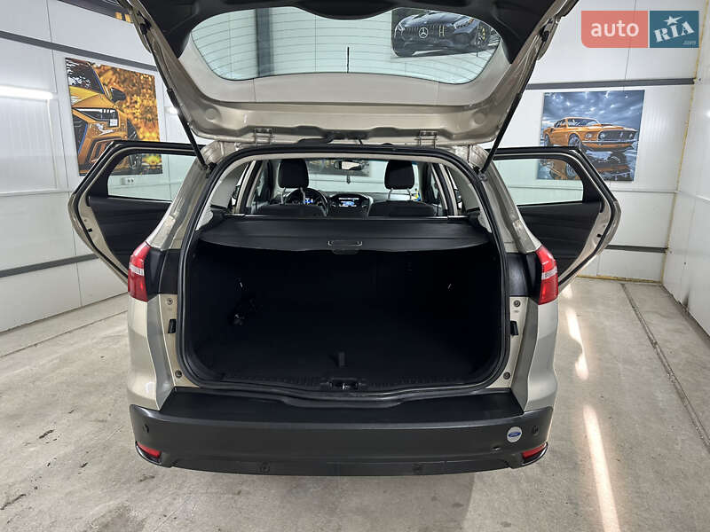 Универсал Ford Focus 2015 в Дрогобыче фото 49 Универсал Ford Focus 2015 в Дрогобыче