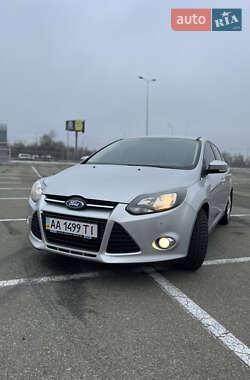 Хэтчбек Ford Focus 2014 в Киеве