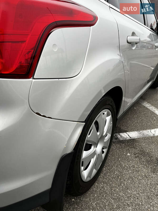 Хетчбек Ford Focus 2014 в Києві фото 20 Хетчбек Ford Focus 2014 в Києві