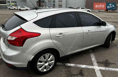 Хэтчбек Ford Focus 2014 в Киеве