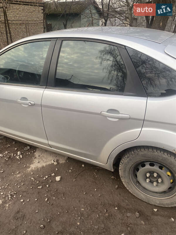 Хэтчбек Ford Focus 2008 в Бродах