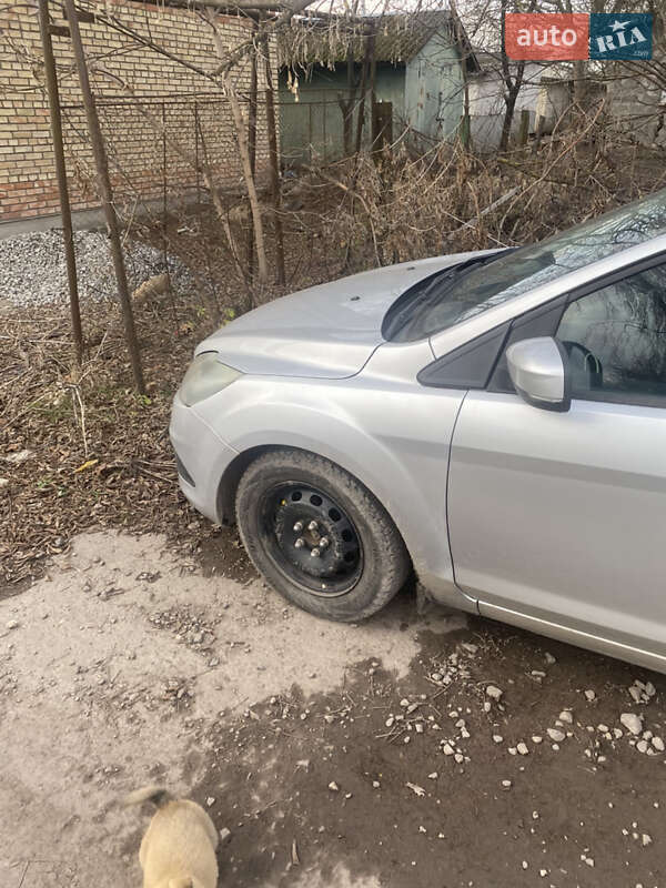 Хэтчбек Ford Focus 2008 в Бродах