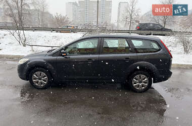 Универсал Ford Focus 2010 в Киеве