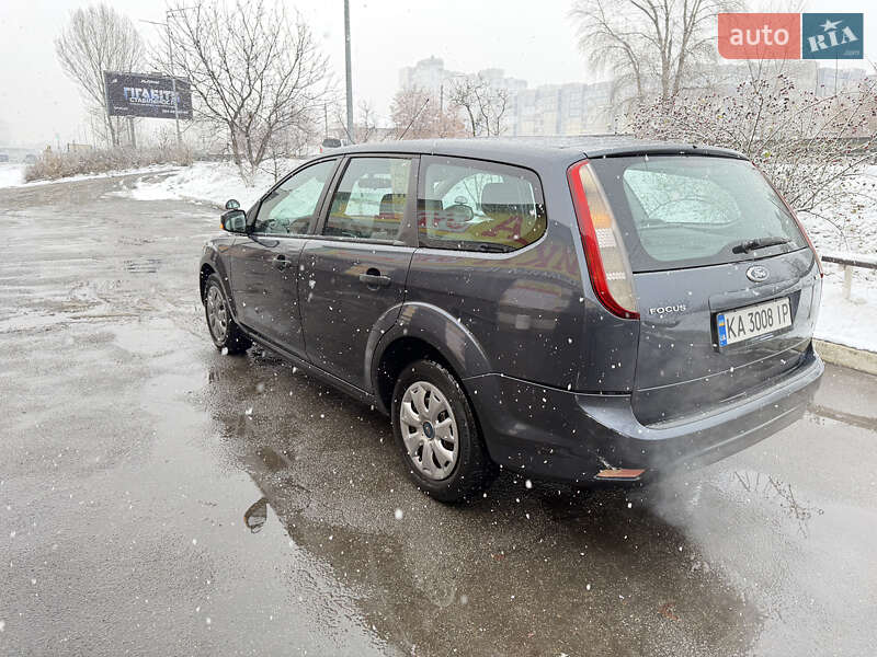 Универсал Ford Focus 2010 в Киеве
