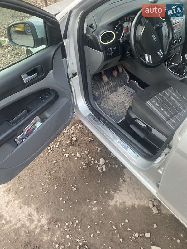 Хэтчбек Ford Focus 2008 в Бродах