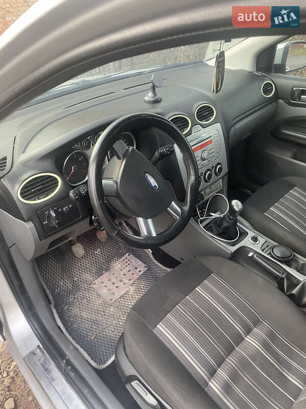 Хэтчбек Ford Focus 2008 в Бродах