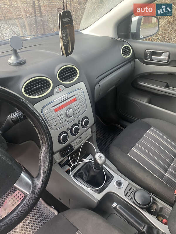 Хэтчбек Ford Focus 2008 в Бродах