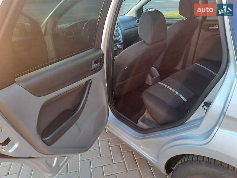 Універсал Ford Focus 2010 в Кропивницькому