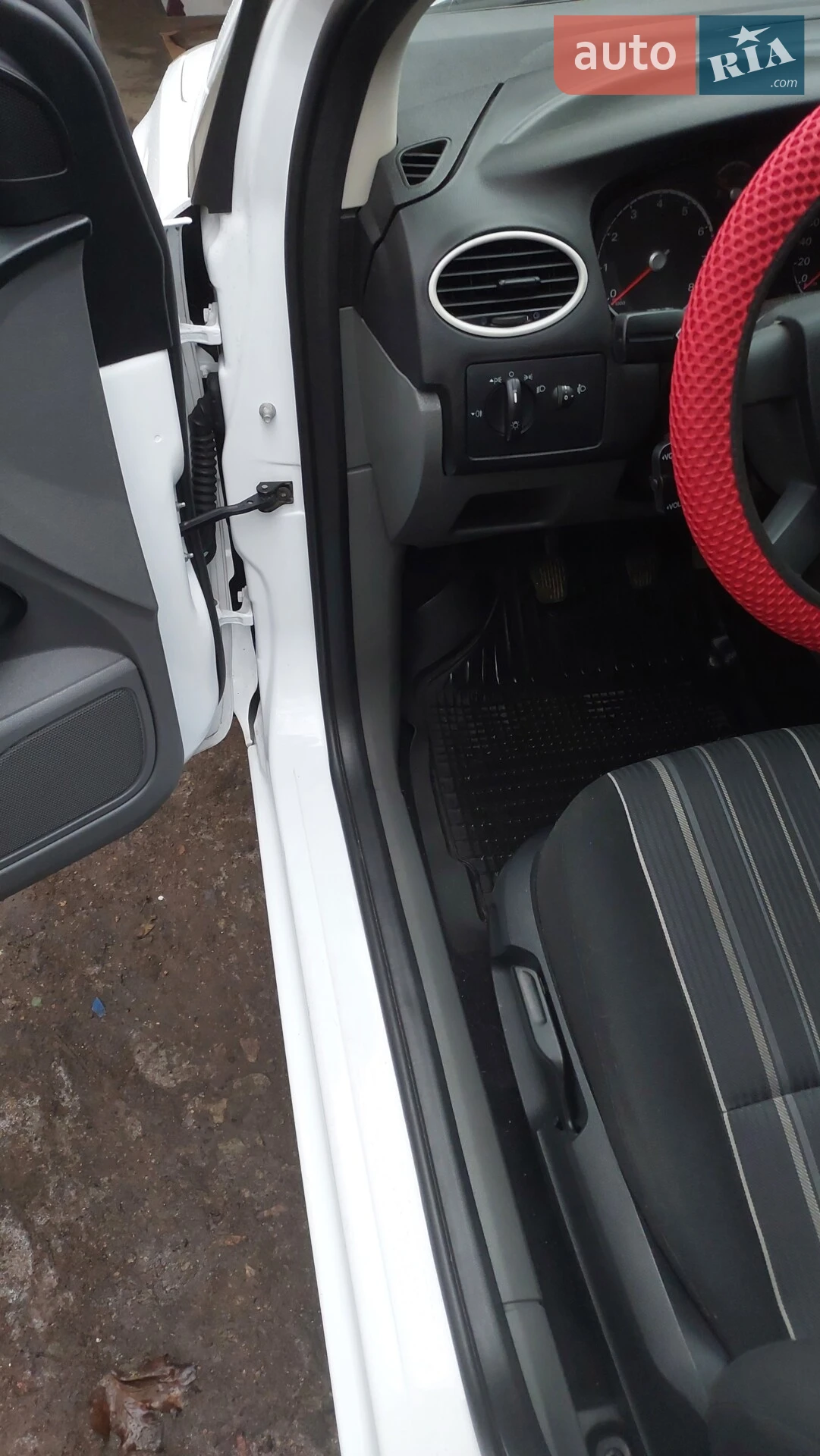 2011 Ford Focus - мініатюра 19