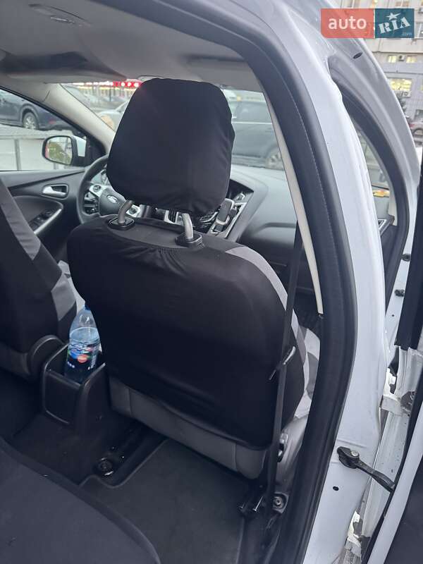 Универсал Ford Focus 2012 в Киеве фото 8 Универсал Ford Focus 2012 в Киеве