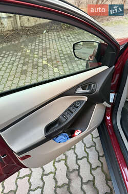 Хэтчбек Ford Focus 2015 в Ивано-Франковске