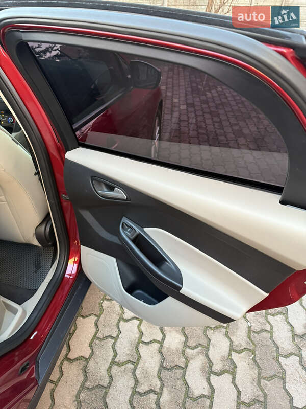 Хэтчбек Ford Focus 2015 в Ивано-Франковске