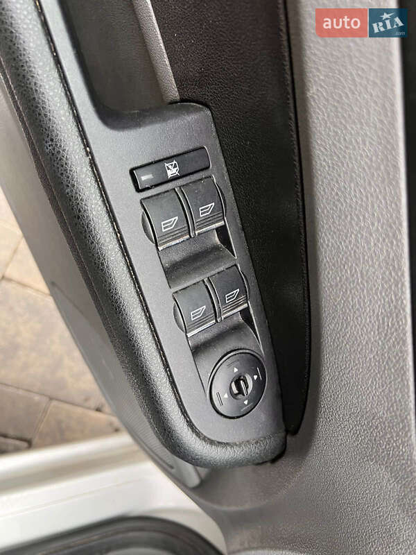Универсал Ford Focus 2009 в Ромнах