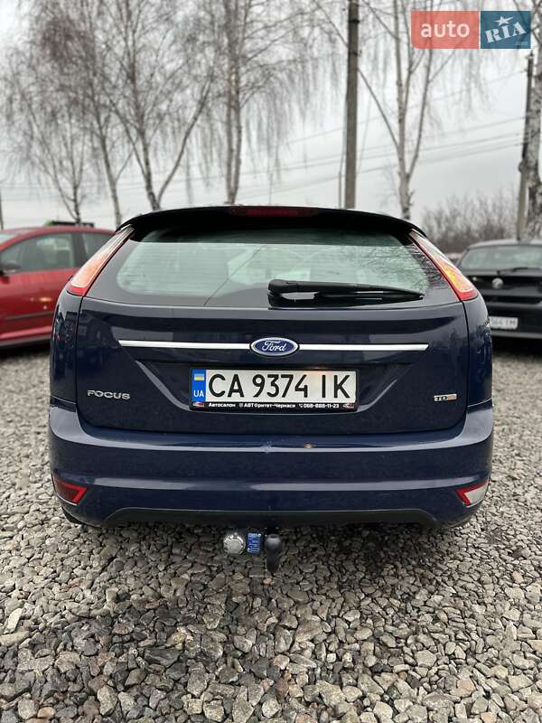 Хэтчбек Ford Focus 2010 в Смеле