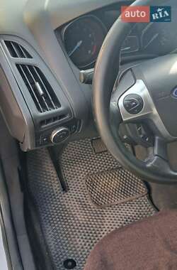 Седан Ford Focus 2012 в Днепре