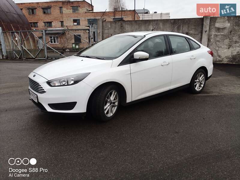 Седан Ford Focus 2015 в Киеве