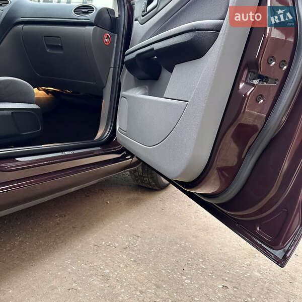 Хэтчбек Ford Focus 2008 в Ивано-Франковске