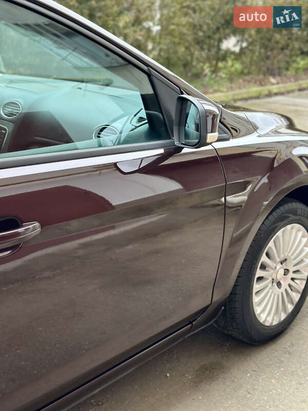 Хэтчбек Ford Focus 2008 в Ивано-Франковске