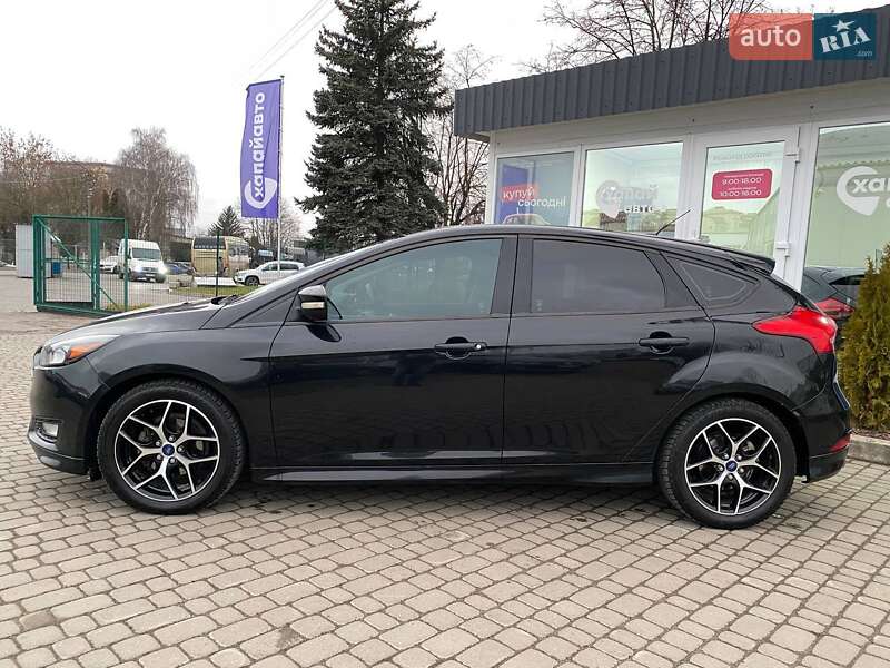 Хэтчбек Ford Focus 2015 в Львове