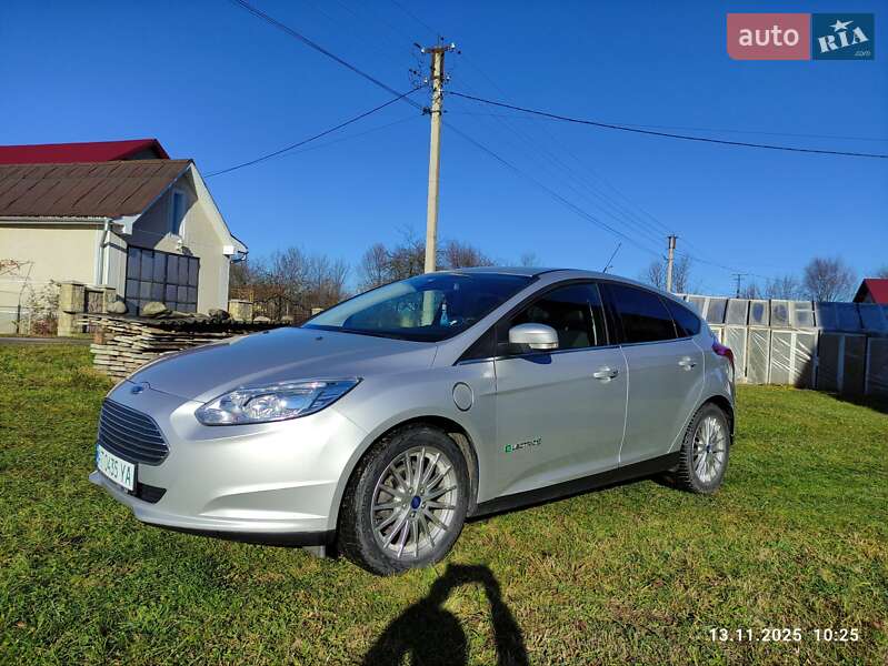 Хэтчбек Ford Focus 2013 в Коломые