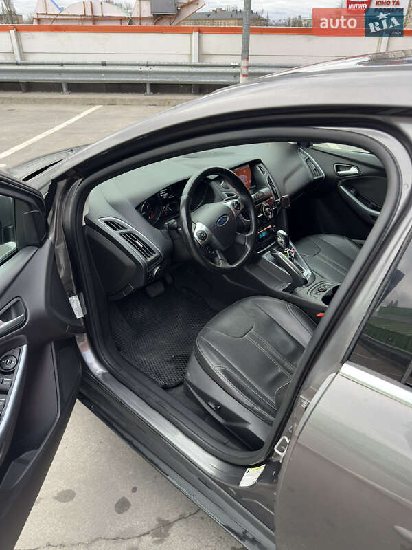 Хэтчбек Ford Focus 2013 в Киеве