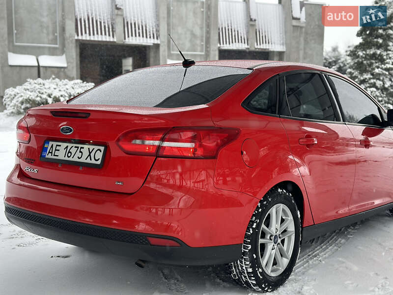 Седан Ford Focus 2015 в Дніпрі