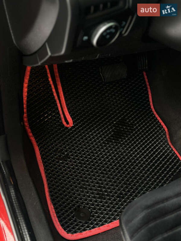 Седан Ford Focus 2015 в Дніпрі