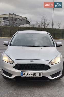 Седан Ford Focus 2017 в Ужгороді