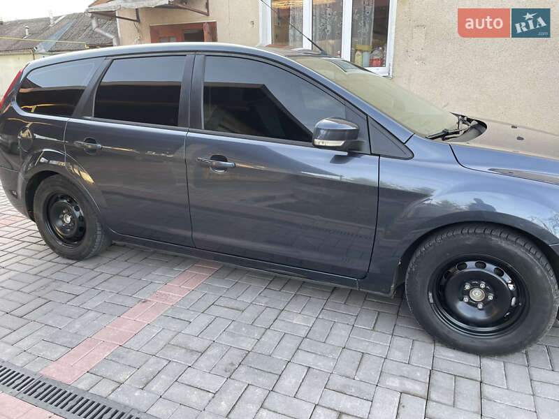 Універсал Ford Focus 2010 в Мукачевому