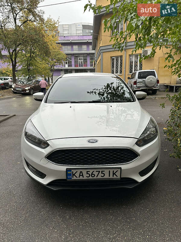 Седан Ford Focus 2015 в Павлограді