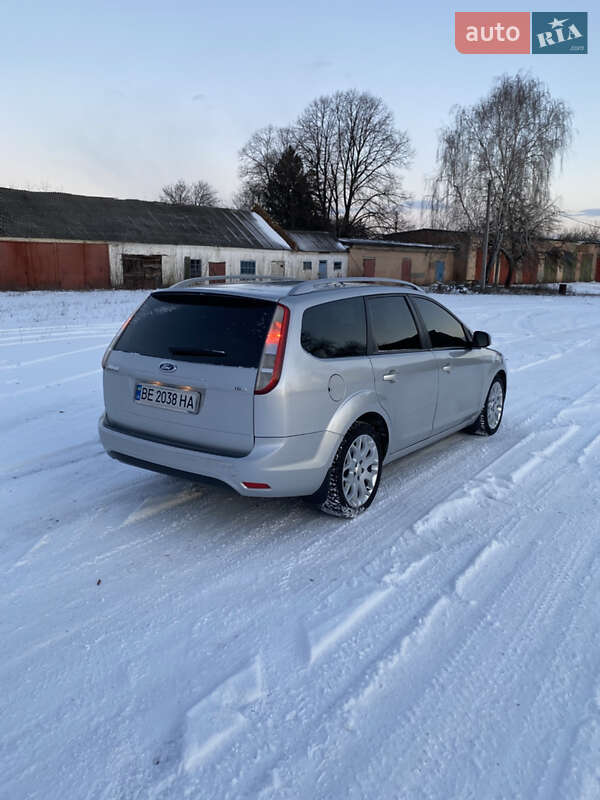 Универсал Ford Focus 2009 в Голованевске
