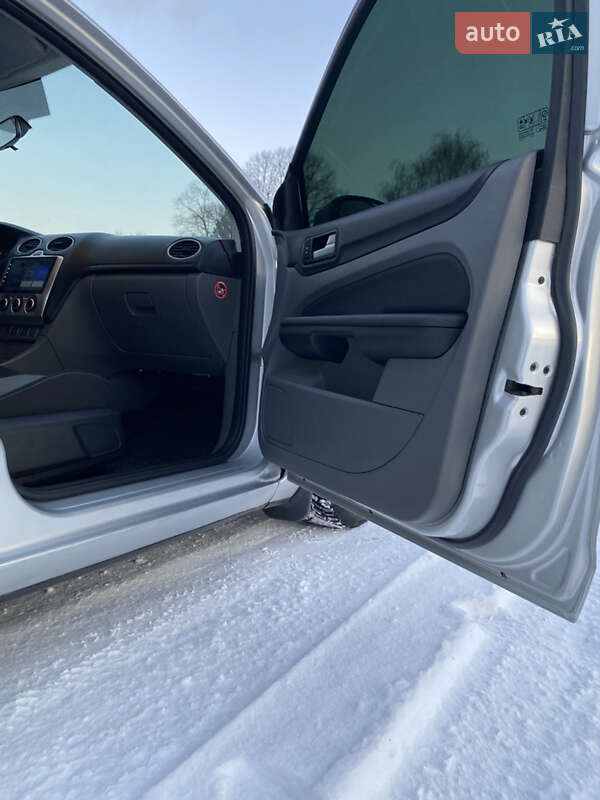 Универсал Ford Focus 2009 в Голованевске