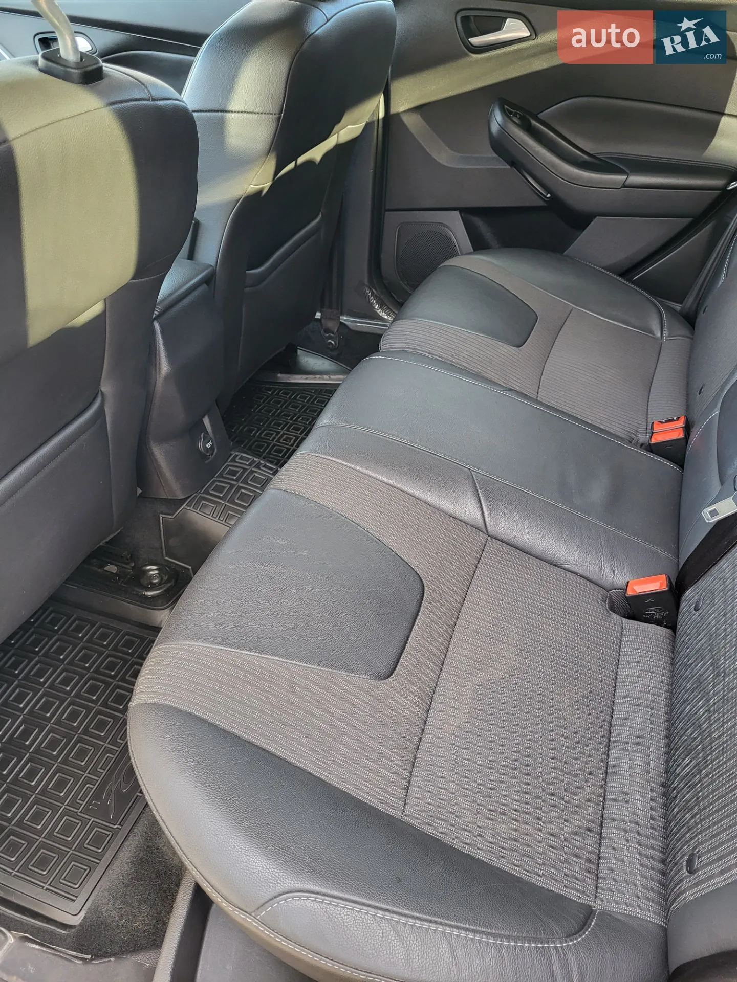 2014 Ford Focus - мініатюра 17