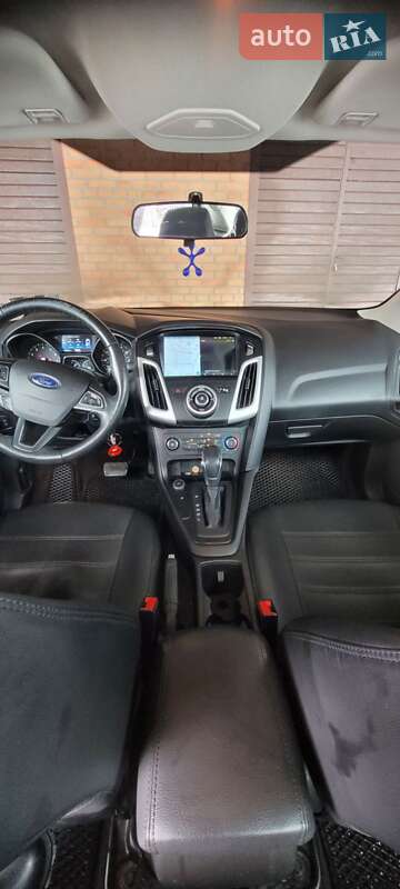 Седан Ford Focus 2017 в Киеве