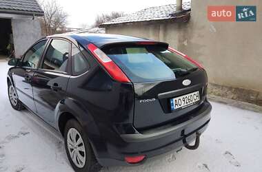 Хетчбек Ford Focus 2005 в Мукачевому