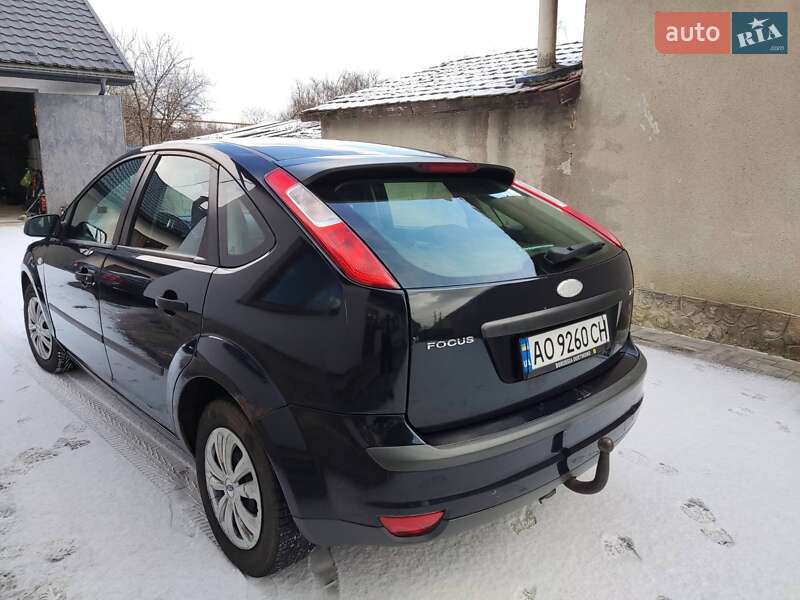 Хетчбек Ford Focus 2005 в Мукачевому