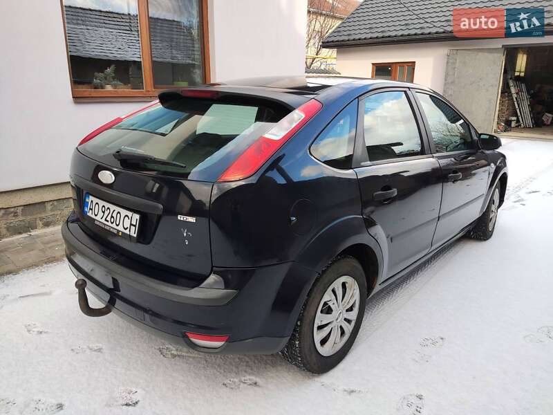 Хетчбек Ford Focus 2005 в Мукачевому