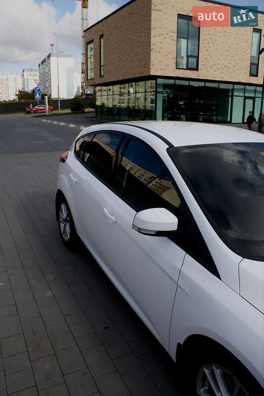 Хетчбек Ford Focus 2016 в Хмельницькому