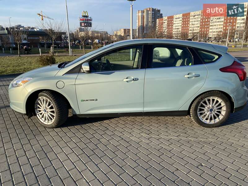Хэтчбек Ford Focus 2013 в Львове