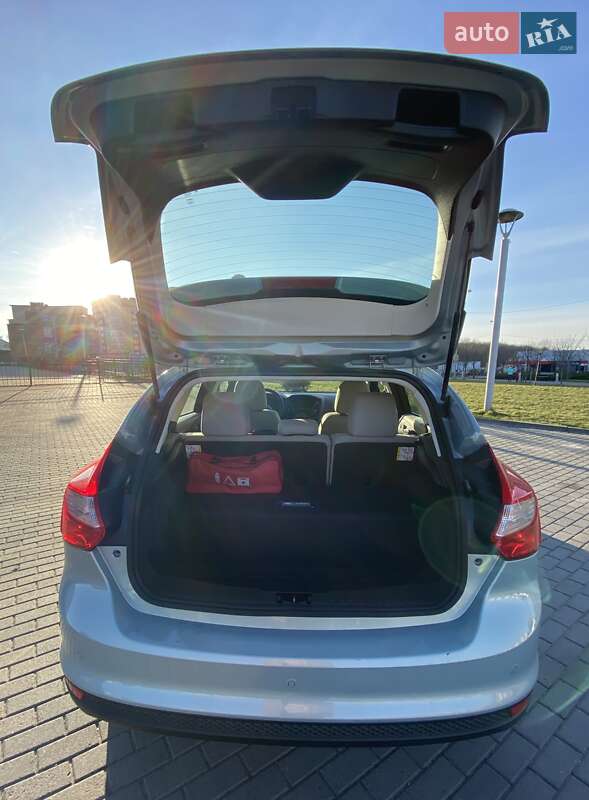 Хэтчбек Ford Focus 2013 в Львове