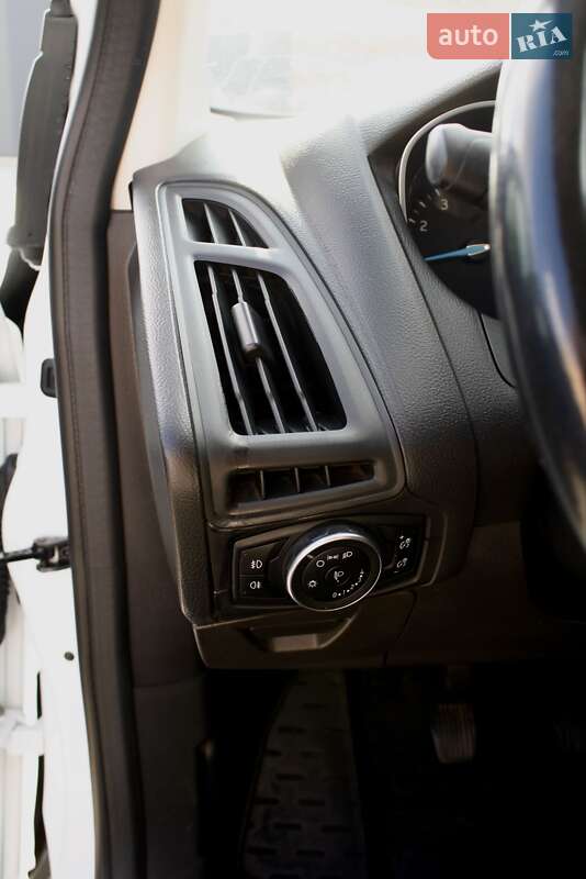 Хетчбек Ford Focus 2016 в Хмельницькому