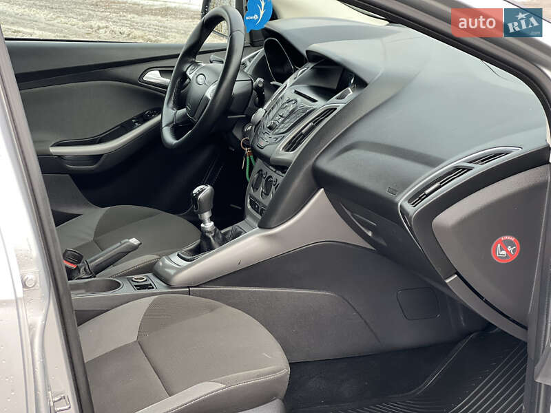 Универсал Ford Focus 2013 в Луцке фото 28 Универсал Ford Focus 2013 в Луцке