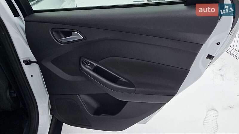 Хэтчбек Ford Focus 2013 в Киеве